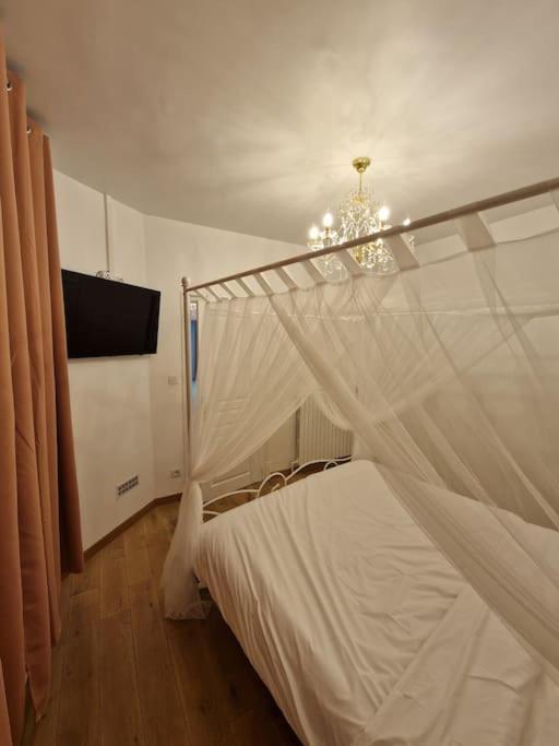 Maison Chic Avec Jacuzzi Nogent Sur Oise Yaospa60 Exteriér fotografie