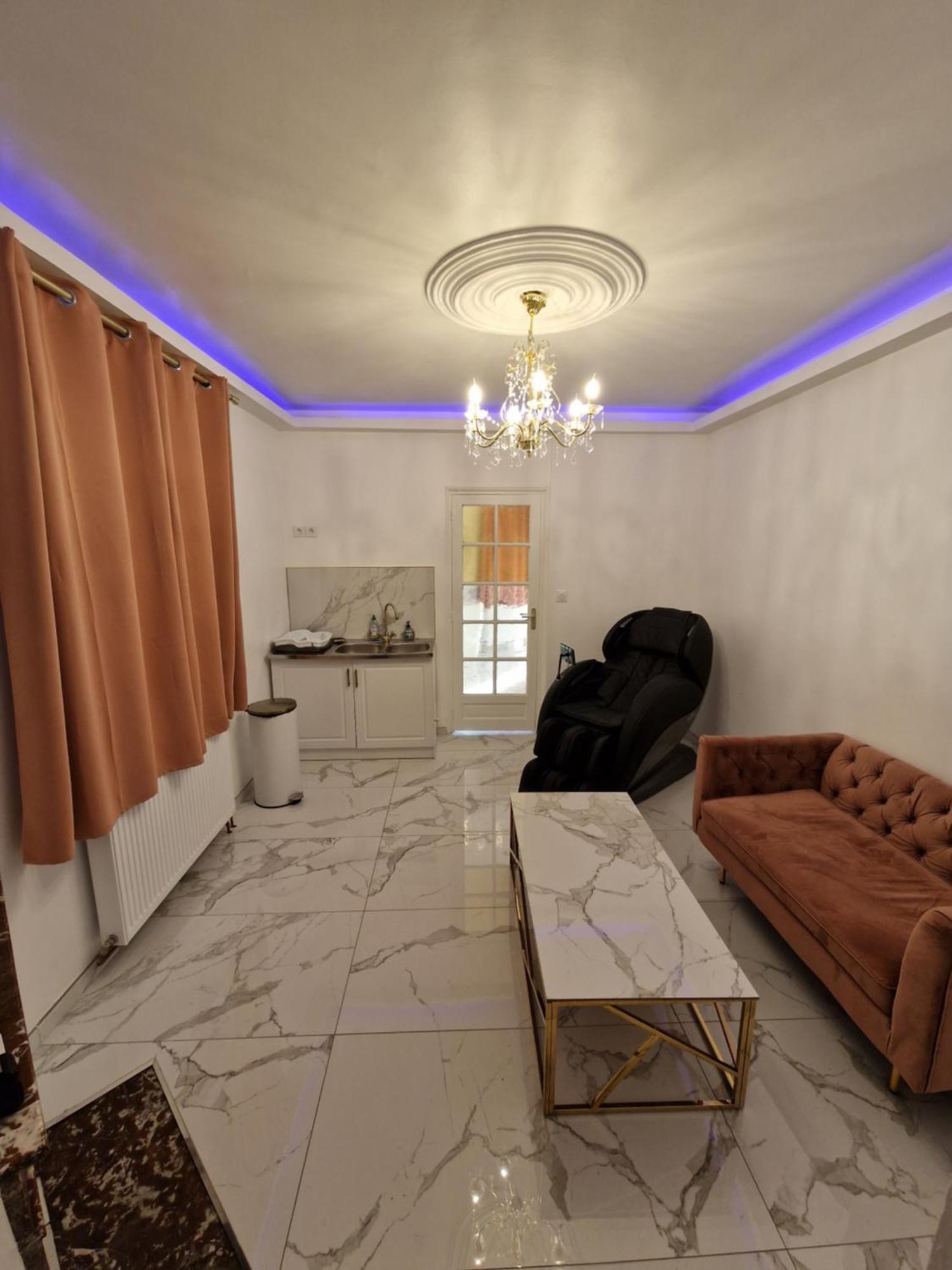 Maison Chic Avec Jacuzzi Nogent Sur Oise Yaospa60 Exteriér fotografie