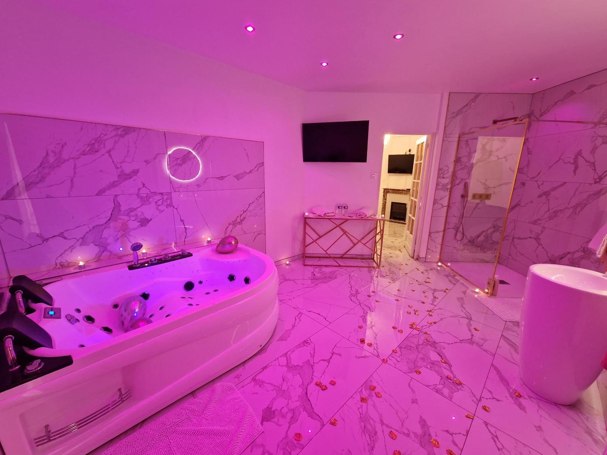 Maison Chic Avec Jacuzzi Nogent Sur Oise Yaospa60 Exteriér fotografie
