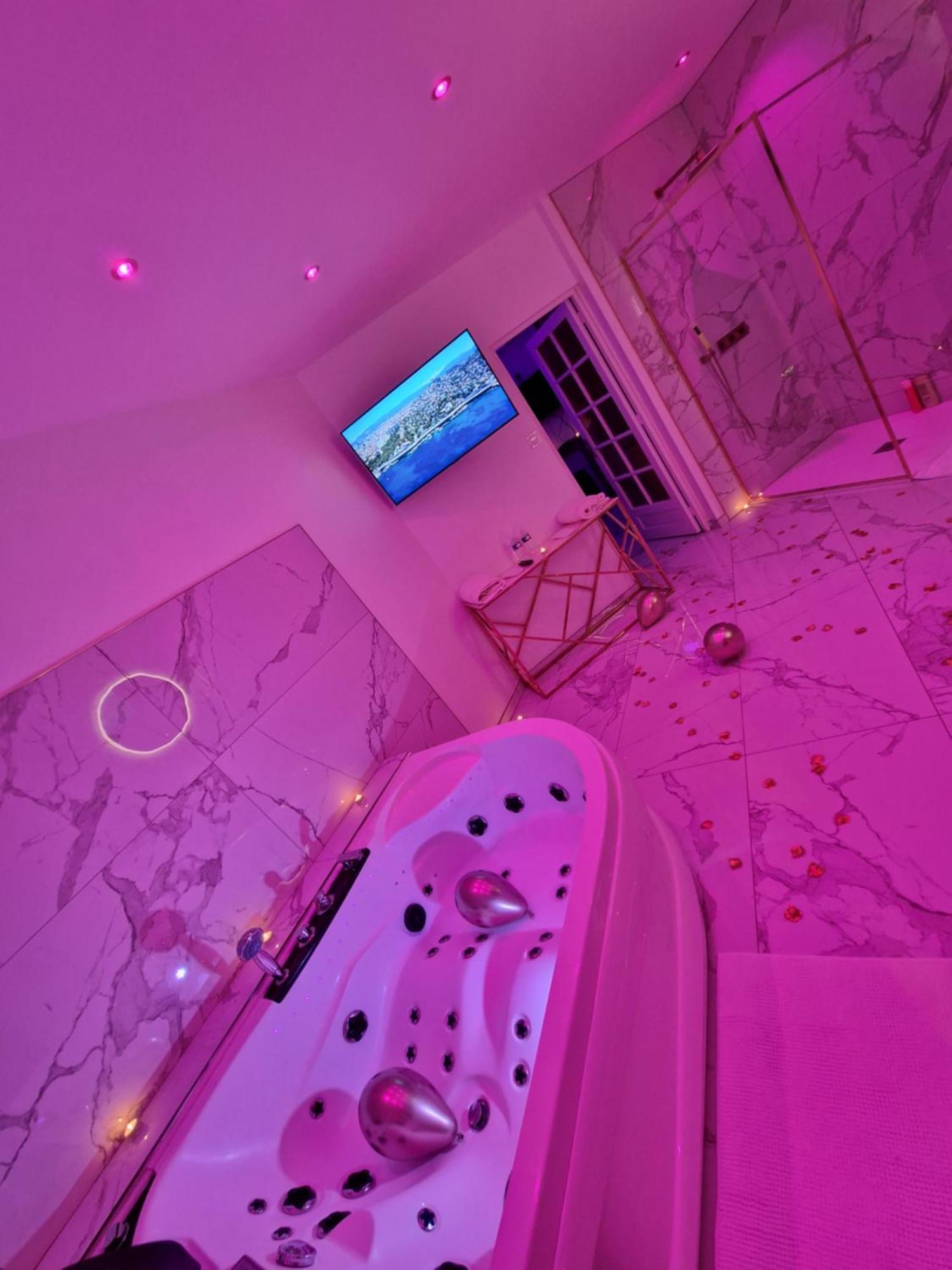 Maison Chic Avec Jacuzzi Nogent Sur Oise Yaospa60 Exteriér fotografie